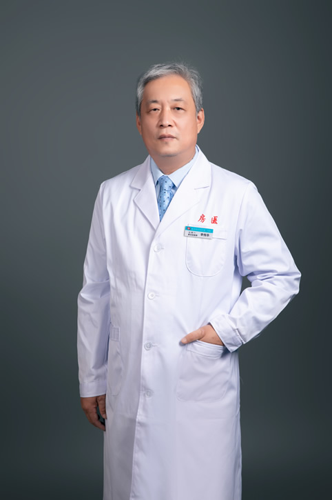 李伟华