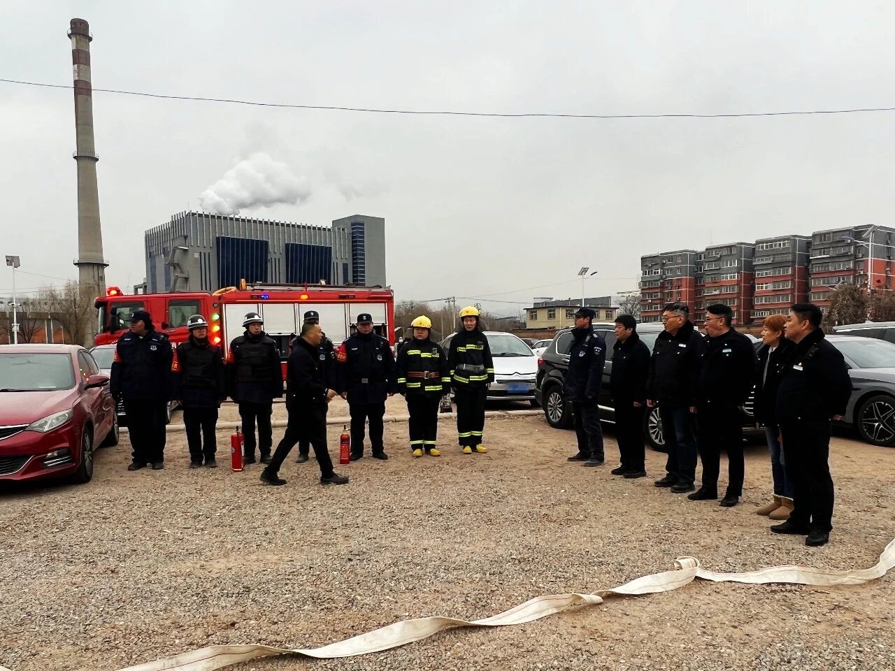 院外火情显担当 保卫人员迅速出击化险为夷